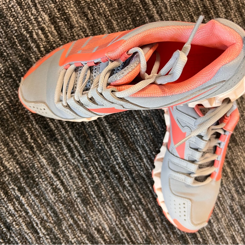 Reebok ZigTech size 8. Worn twice.
